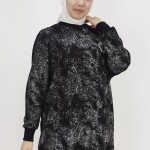 10450 Puane Simli ve Nakışlı Arma Detaylı İki İplik Sweatshirt-SİYAH