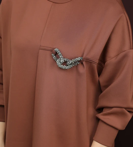 10717 Puane Scuba Kumaş Aksesuar Detaylı Sweatshirt-KAHVE