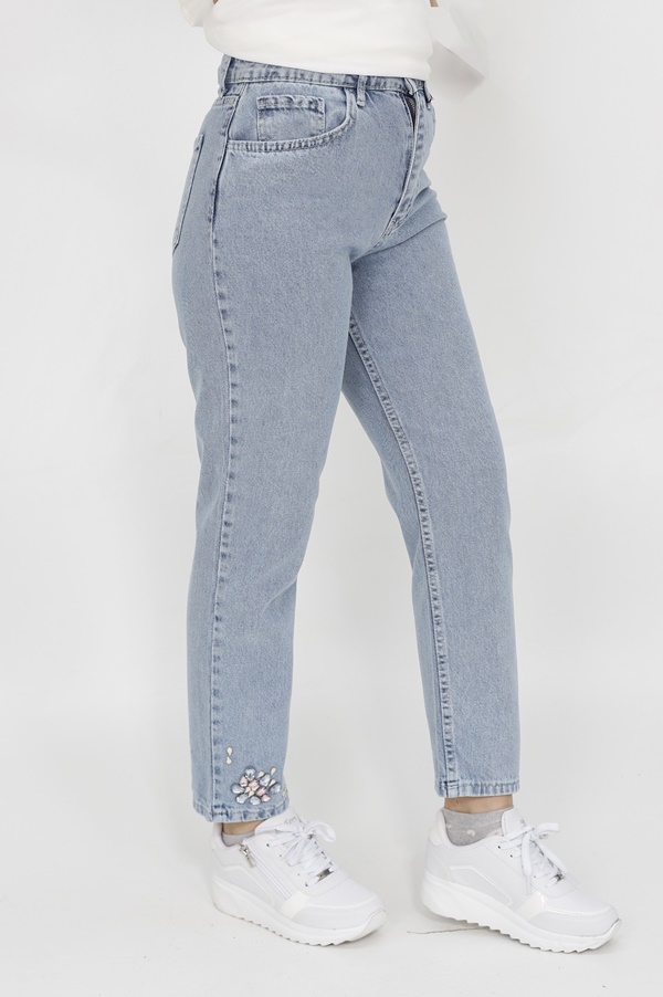 28117 Puane Paçası Taş Detaylı Mom Jeans Pantolon