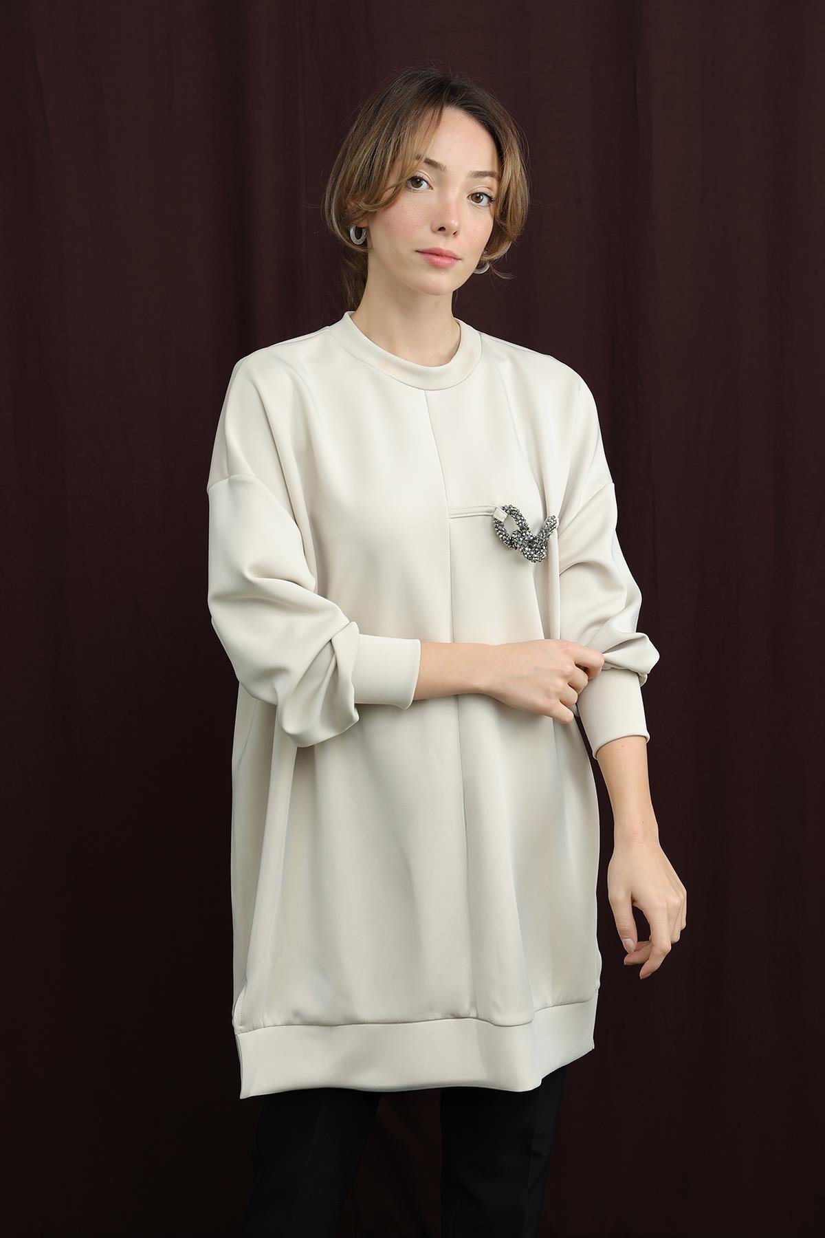 10717 Puane Scuba Kumaş Aksesuar Detaylı Sweatshirt-BEJ