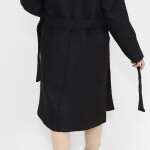 8101 Kruvaze Yaka Cep Detaylı Kuzu Tüyü Kaban-SİYAH