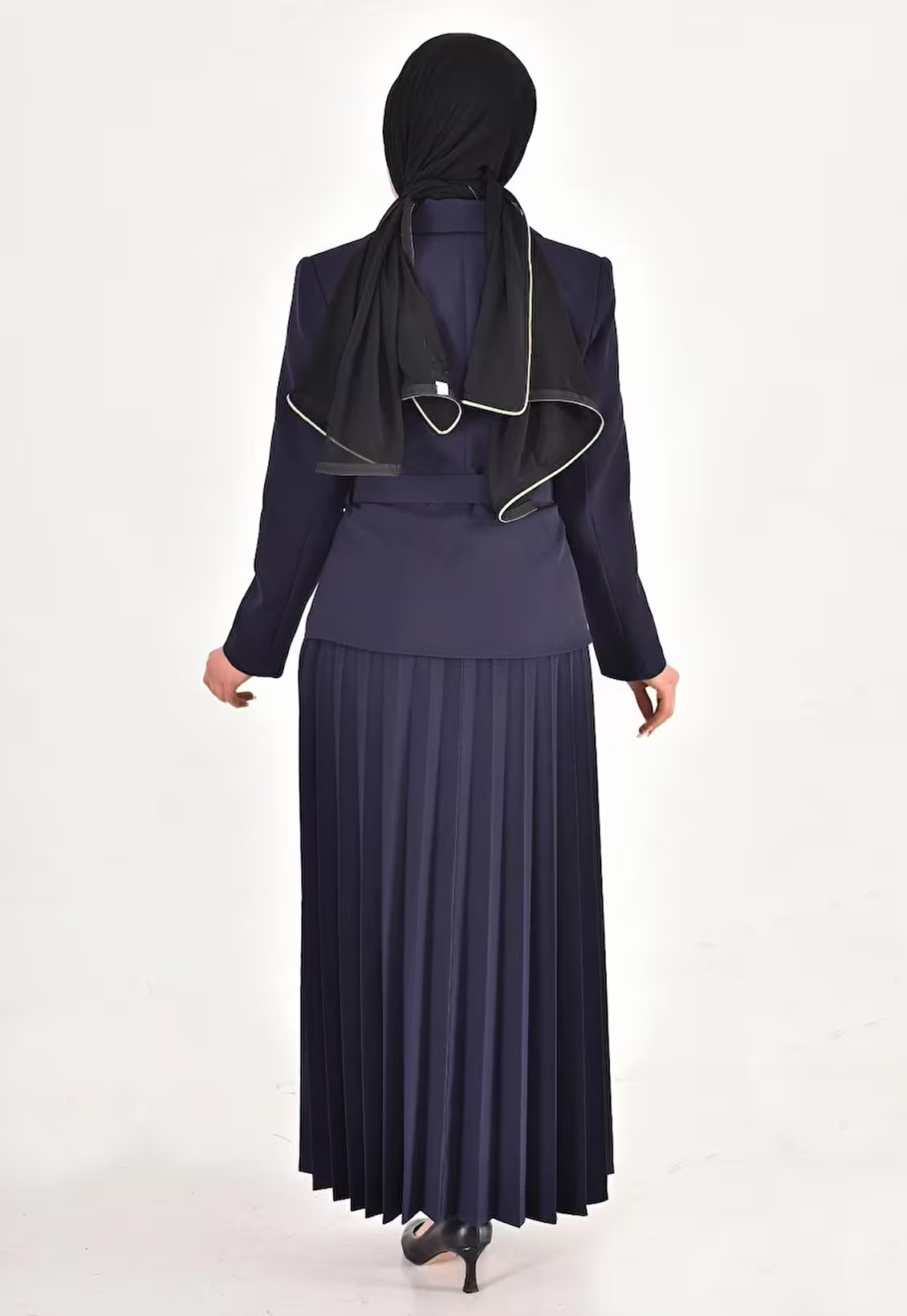 1314 DOUBLE KUMAŞ ETEĞİ PİLİSE DETAYLI KRUVAZE YAKA TESETTÜR ELBİSE-LACİVERT