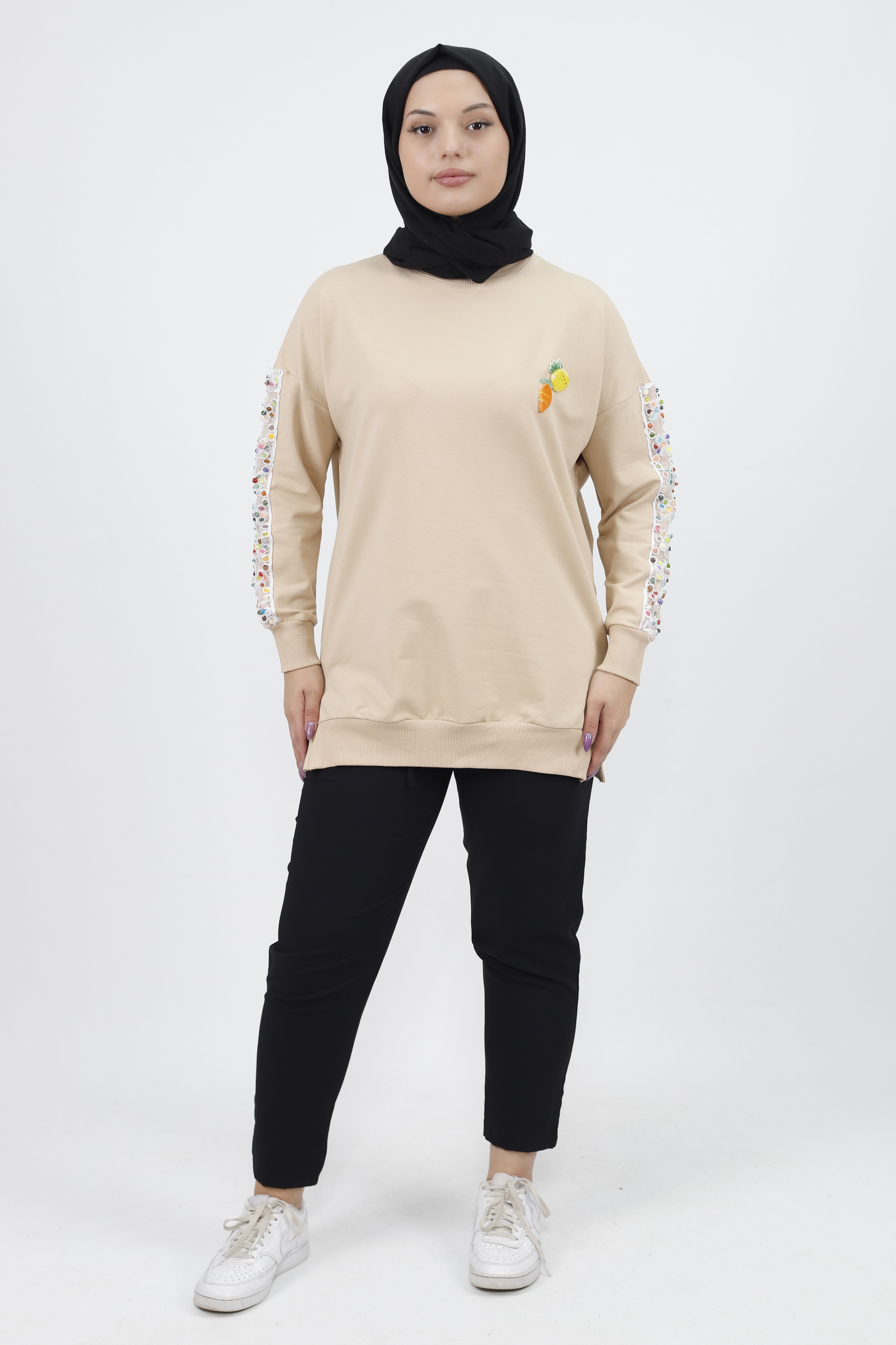 23009 Kolları Nakış Detaylı 2 İplik Sweatshirt