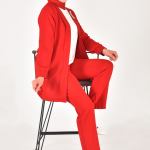 2554 Krep Kumaş Taş Aksesuar Detaylı Tesettür Üçlü Takım-KIRMIZI