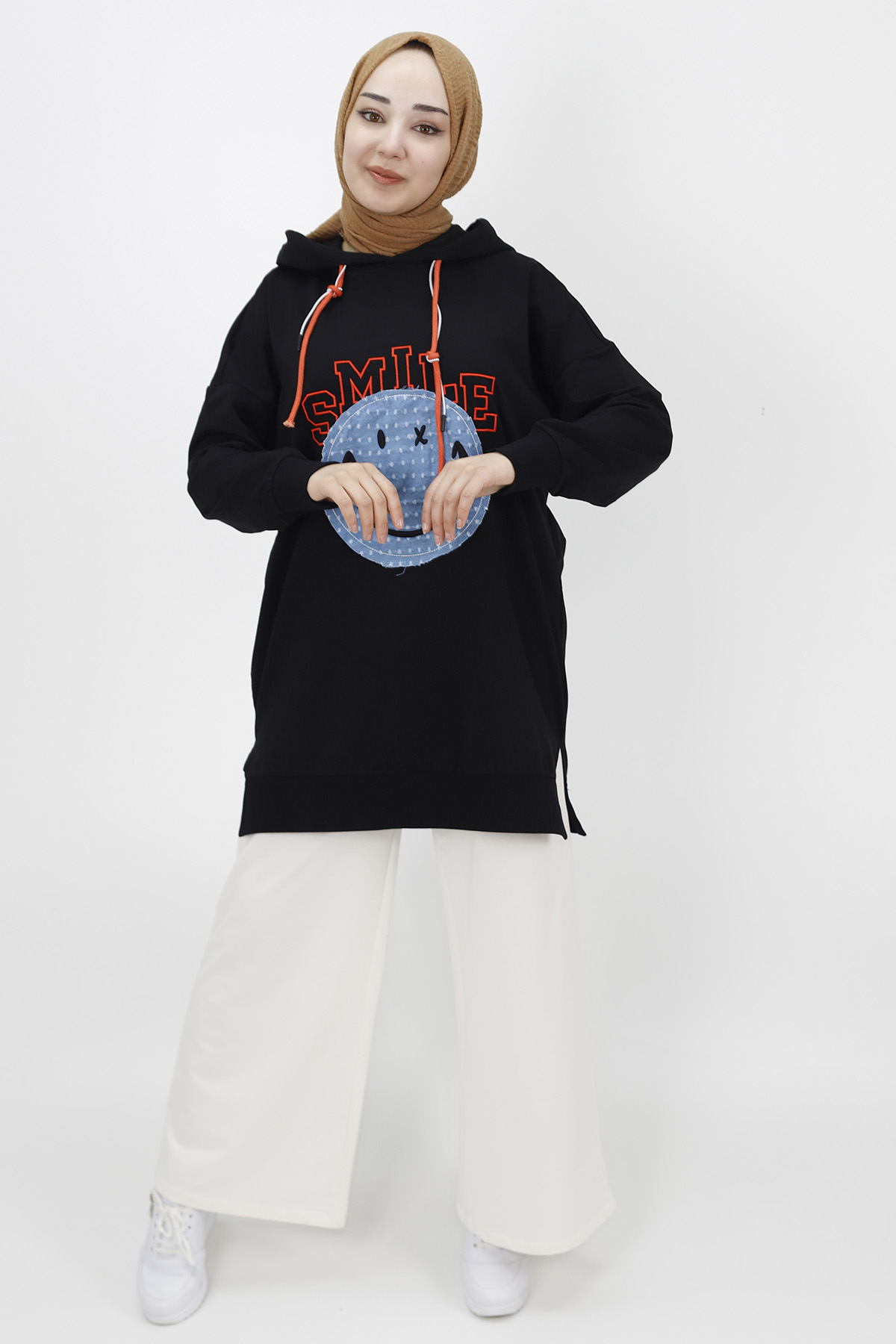 10230 Smile Detaylı Kapüşonlu Sweatshirt