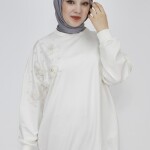 23282 2 İp Kumaş Tüy Ve İnci Detaylı Oversize Sweatshirt-EKRU