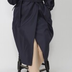 11051 Bondit Kumaş Broş Detaylı Orta Boy Trençkot-LACİVERT