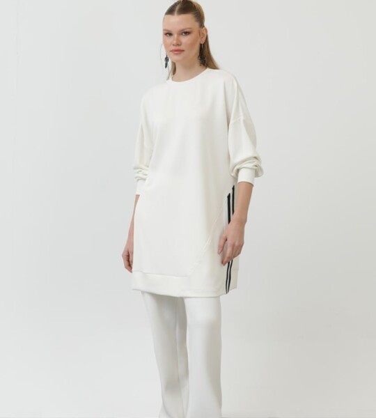 20603  Puane Modal Kumaş Çizgi Detaylı Tesettür Tunik-Ekru