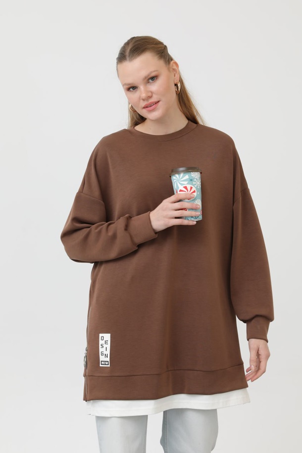 10613  Modal Kumaş Arma ve Fermuar Detaylı Sweatshirt-Kahverengi